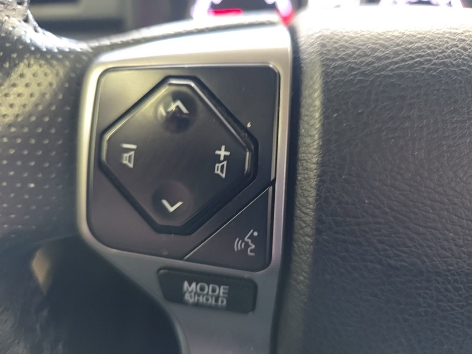 Used 2023 Toyota 4Runner Limited image 34