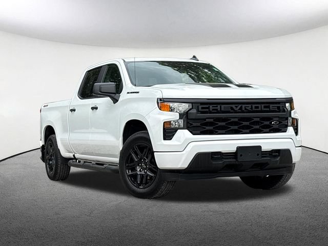 Used 2024 Chevrolet Silverado 1500 Custom w/ Rally Edition AWD/4WD image 2