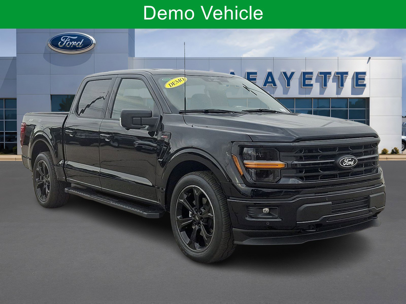 New 2025 Ford F150 XLT w/ Equipment Group 302A MID
