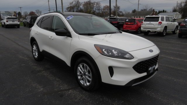 Certified 2022 Ford Escape SE w/ Convenience Package image 1