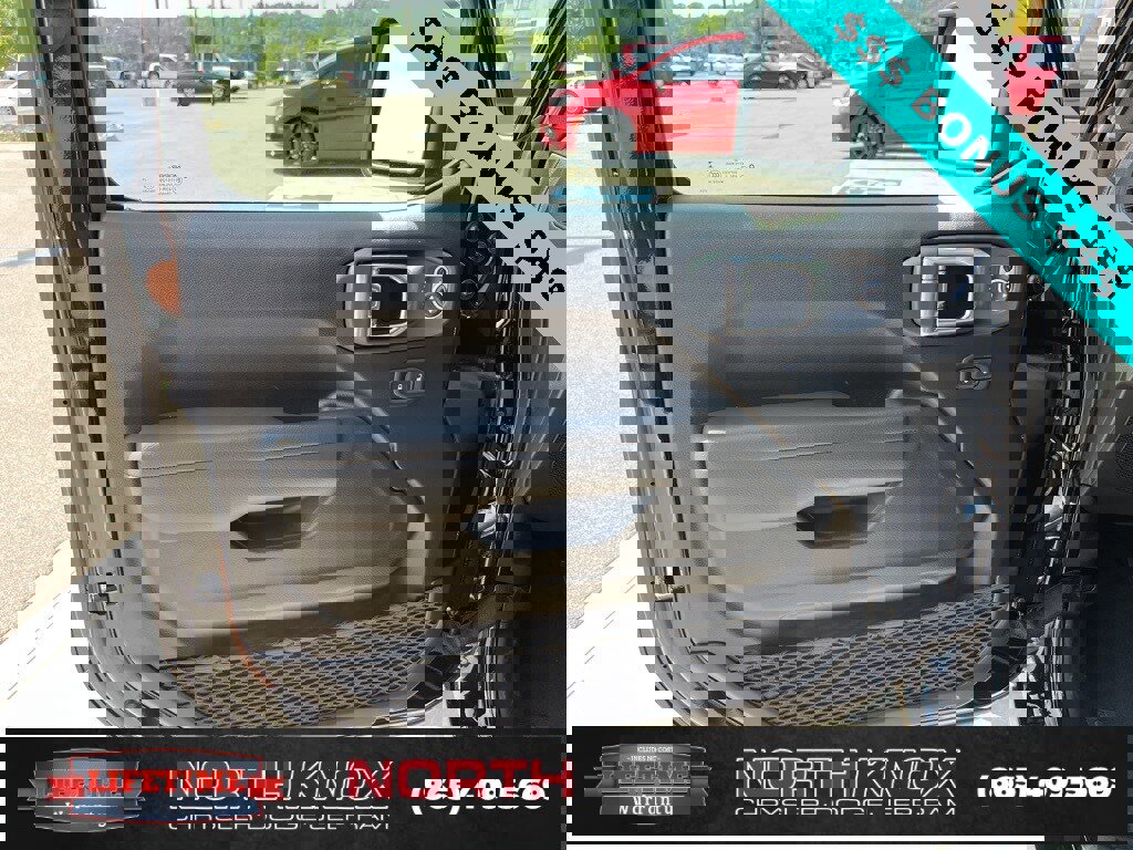 New 2025 Jeep Gladiator Sport image 5