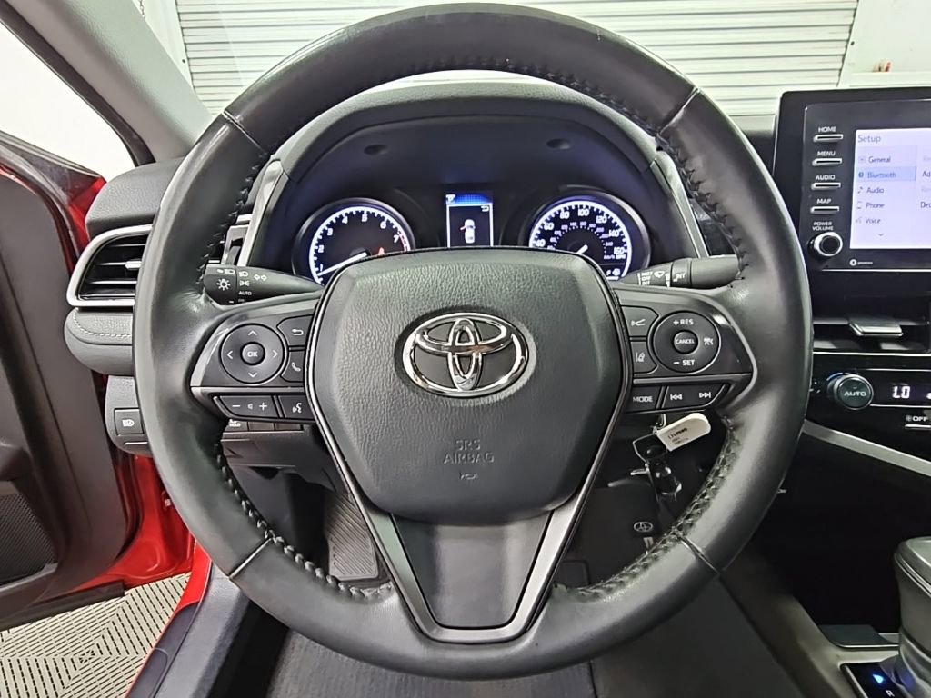 Used 2023 Toyota Camry SE image 23