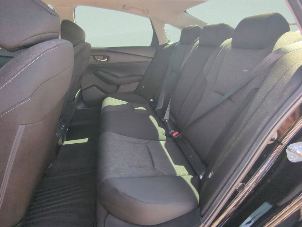 Certified 2025 Honda Accord SE image 12