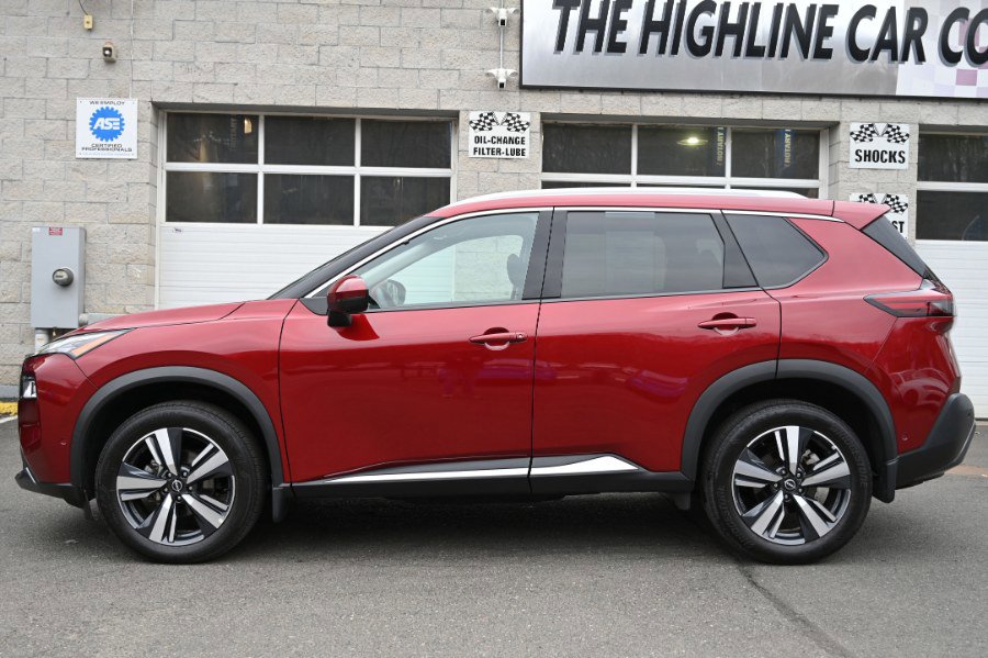 Used 2023 Nissan Rogue SL w/ SL Premium Package image 4