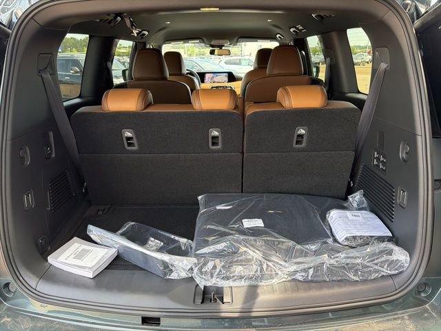 New 2026 Nissan Armada SL w/ Captain's Chari Seat Package image 20