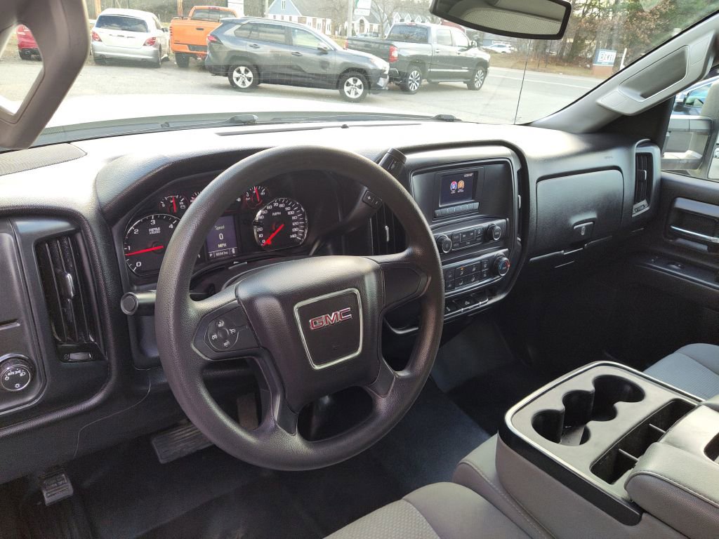 Used 2017 GMC Sierra 3500 2WD Regular Cab image 9