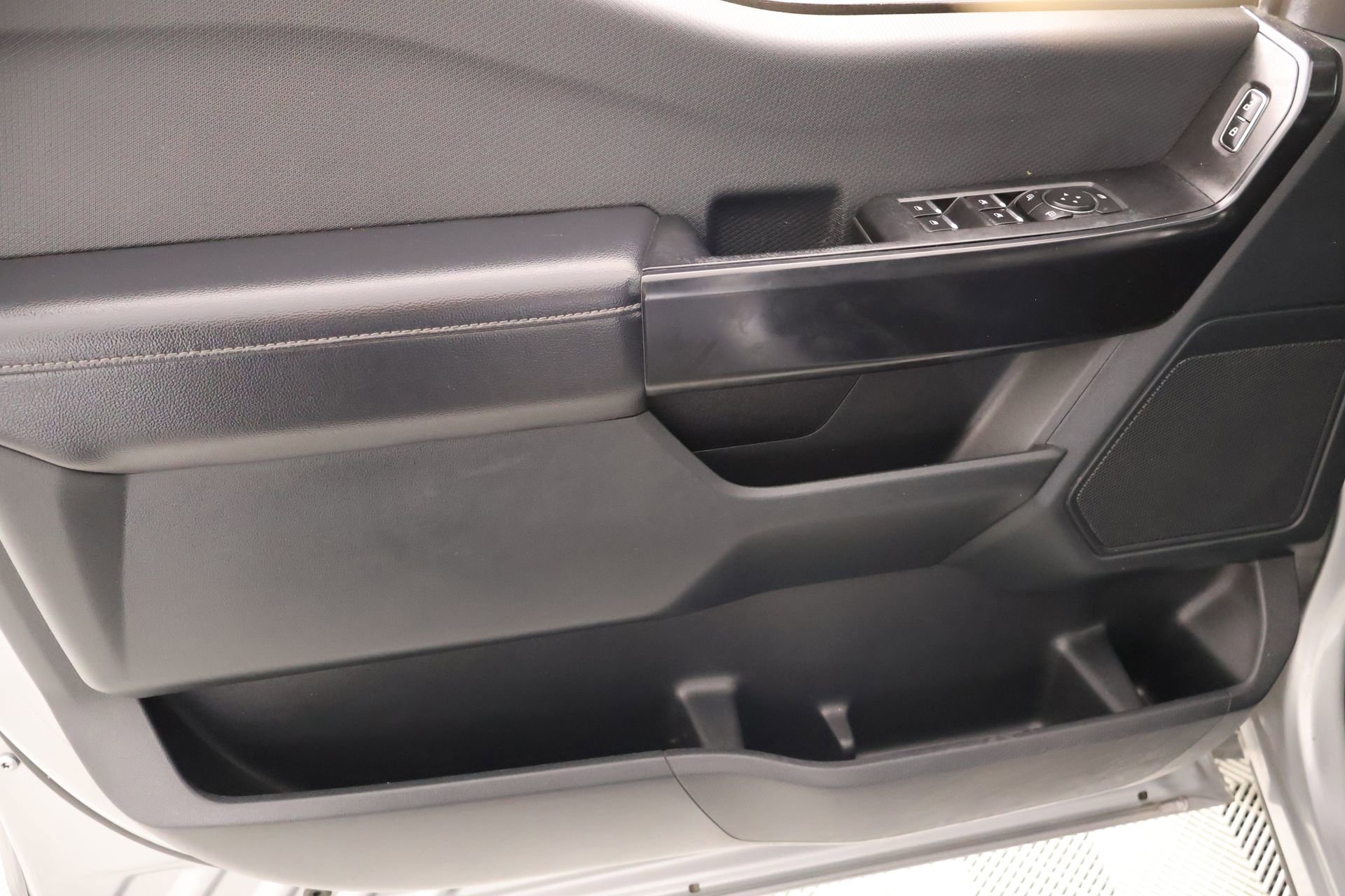 Used 2021 Ford F150 XL w/ STX Appearance Package RWD image 14