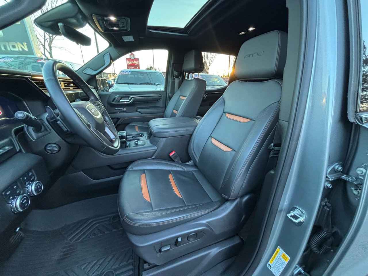 Used 2024 GMC Sierra 1500 AT4 w/ Technology Package image 8