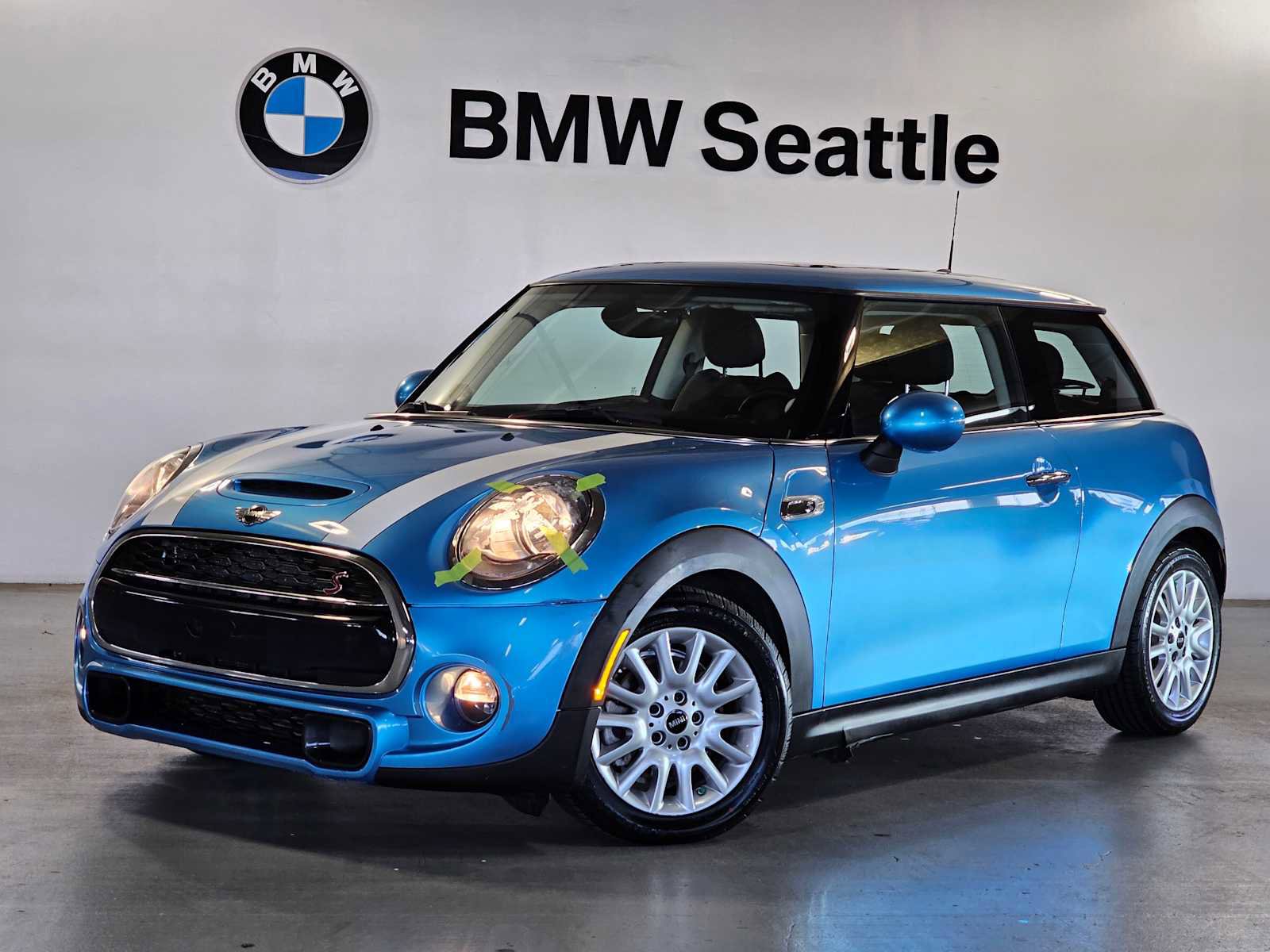 Used 2016 MINI Cooper S image 1