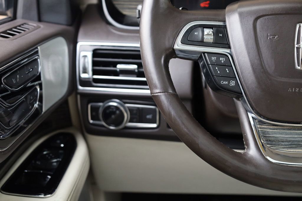 Used 2020 Lincoln Navigator Black Label image 31