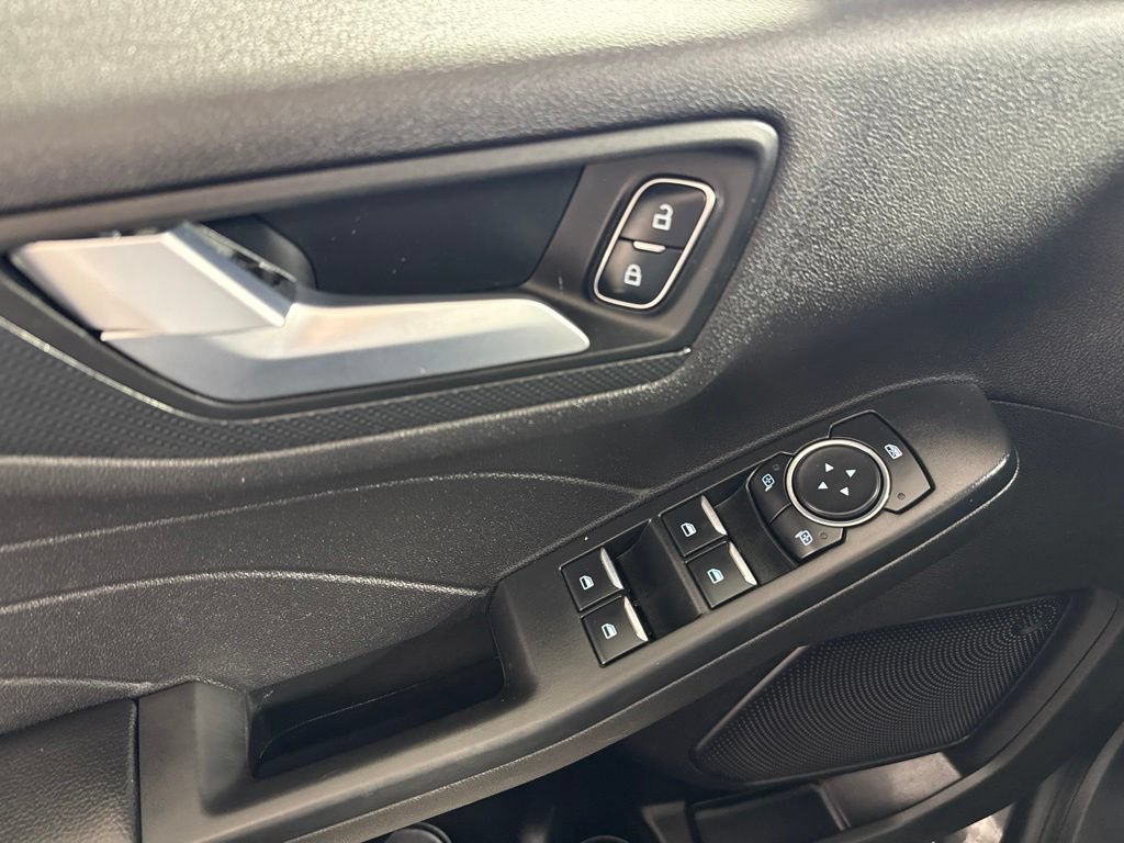 Used 2023 Ford Escape ST-Line AWD/4WD image 18