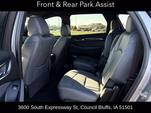 Used 2023 Buick Enclave Essence AWD/4WD image 28