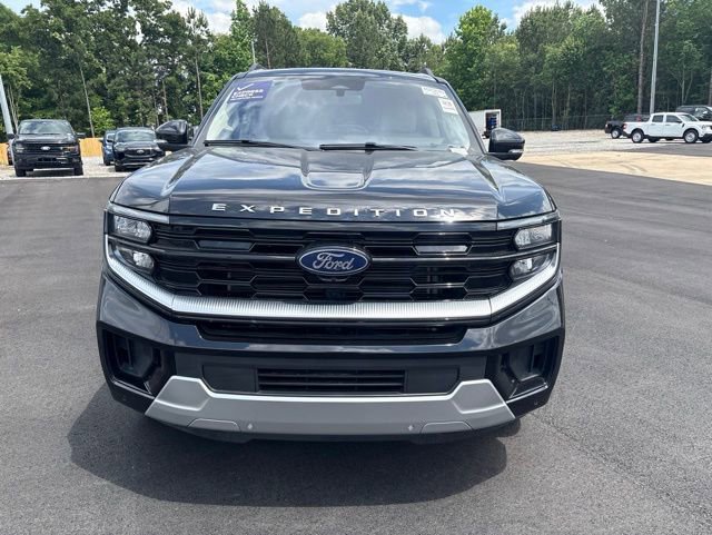 Certified 2025 Ford Expedition Platinum w/ Platinum Ultimate Package AWD/4WD image 2