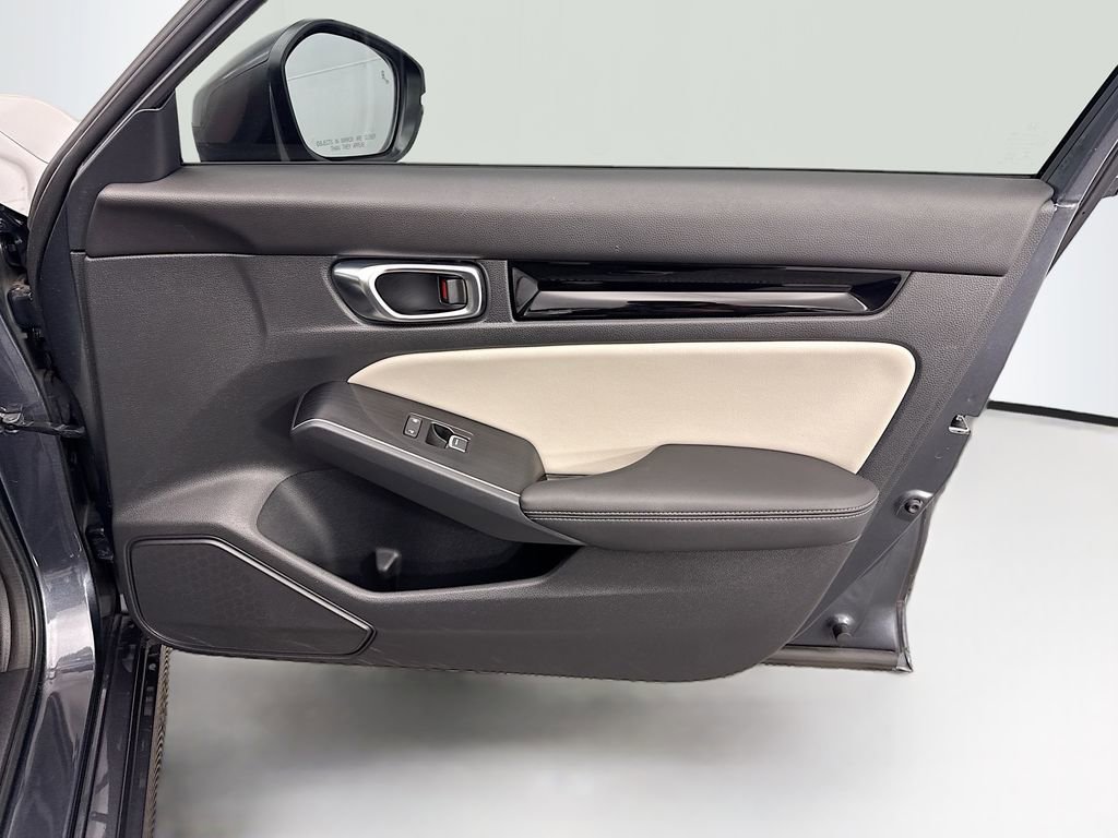 Used 2022 Honda Civic Touring image 23