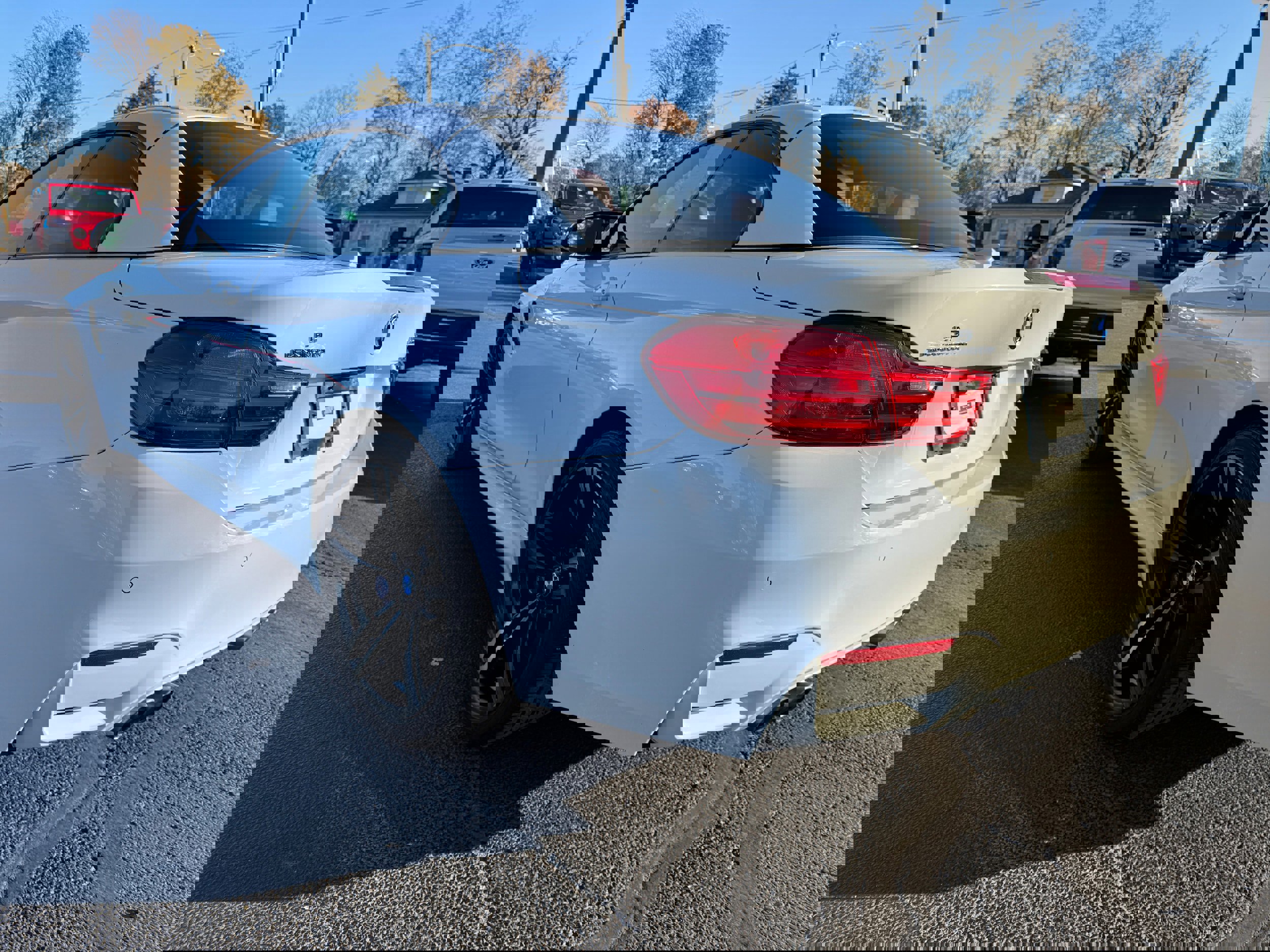 Used 2015 BMW M4 Convertible image 5