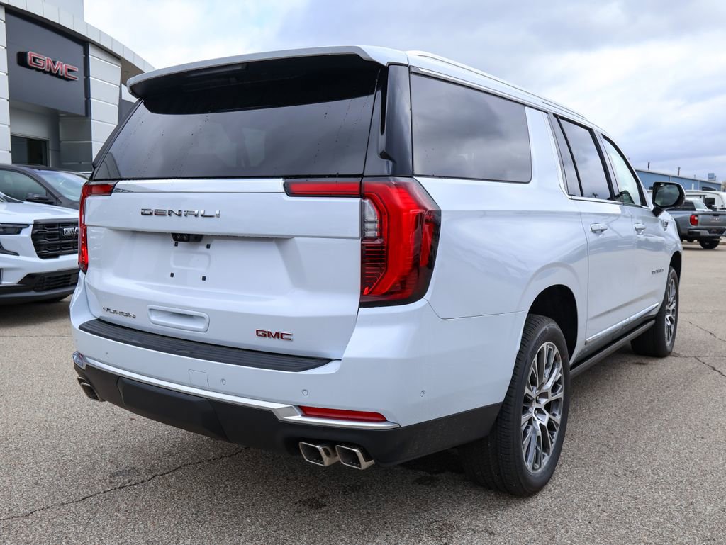 New 2026 GMC Yukon XL Denali image 3