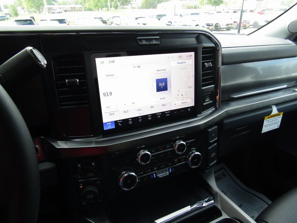 New 2026 Ford F250 Lariat w/ Black Appearance Package image 29