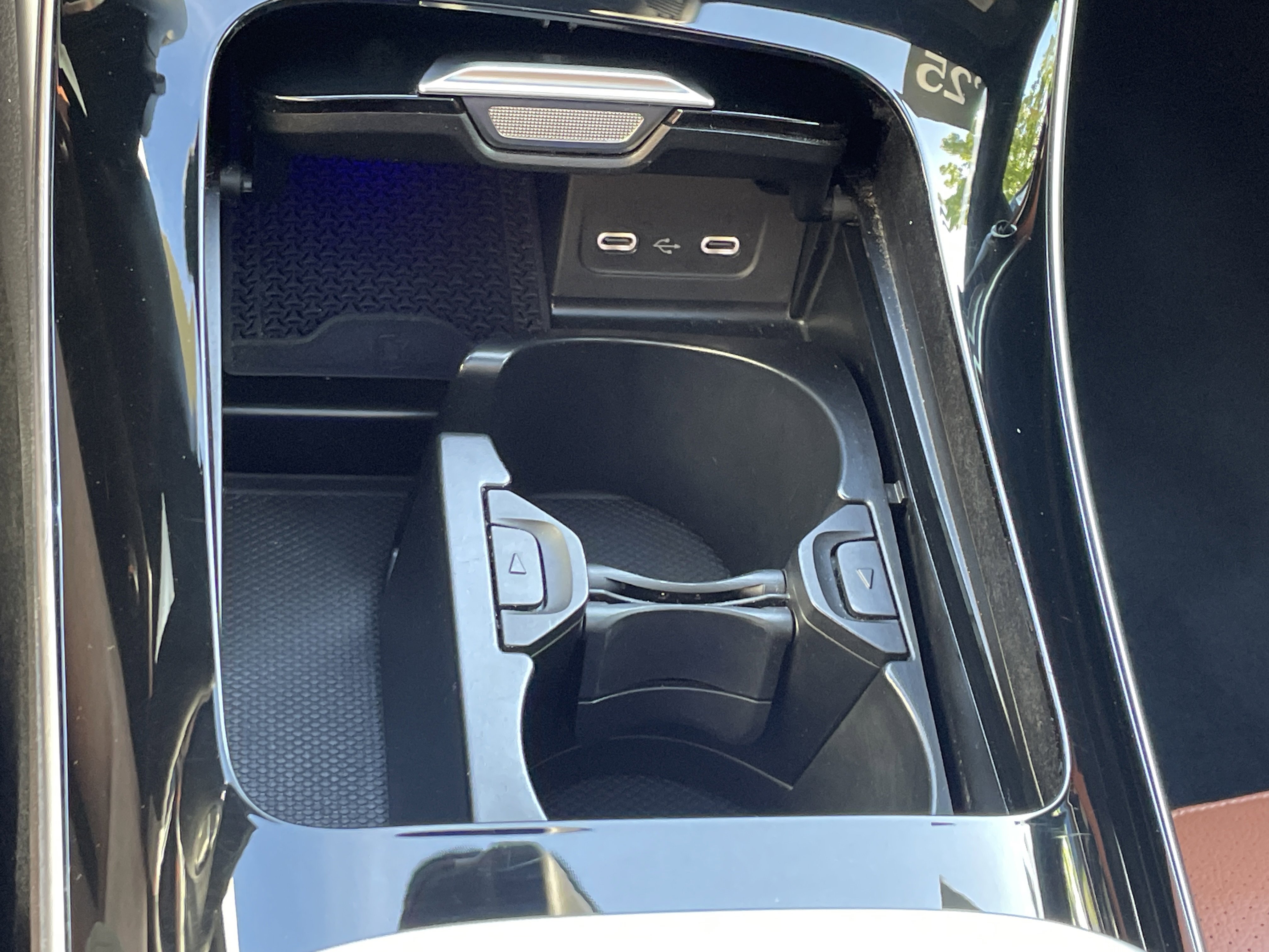 Used 2025 Mercedes-Benz C 300 Sedan image 36