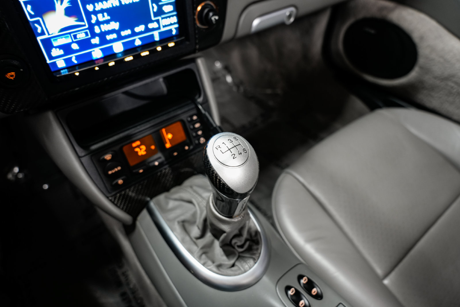 Used 2004 Porsche 911 Turbo AWD/4WD image 16