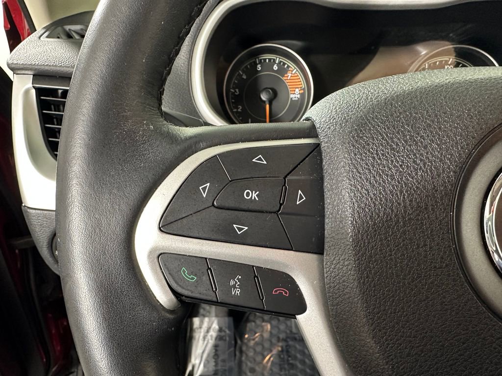 Used 2016 Jeep Cherokee Trailhawk w/ Leather Interior Group AWD/4WD image 20