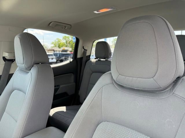 Used 2022 Chevrolet Colorado W/T RWD image 9