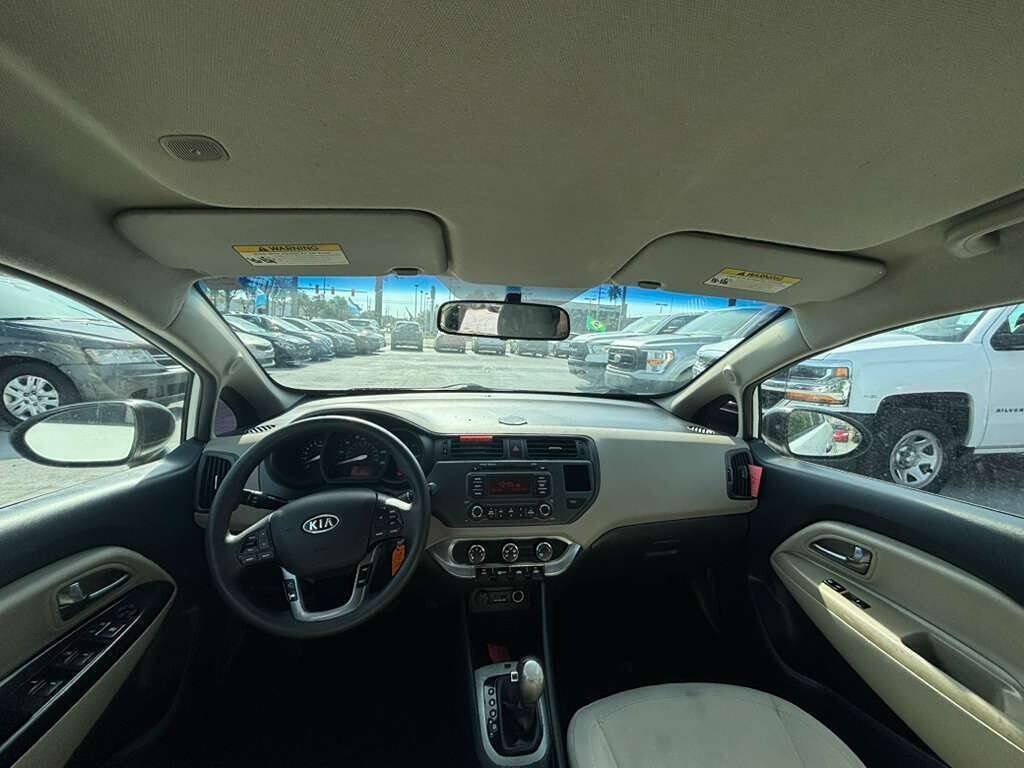 Used 2012 Kia Rio EX FWD image 2