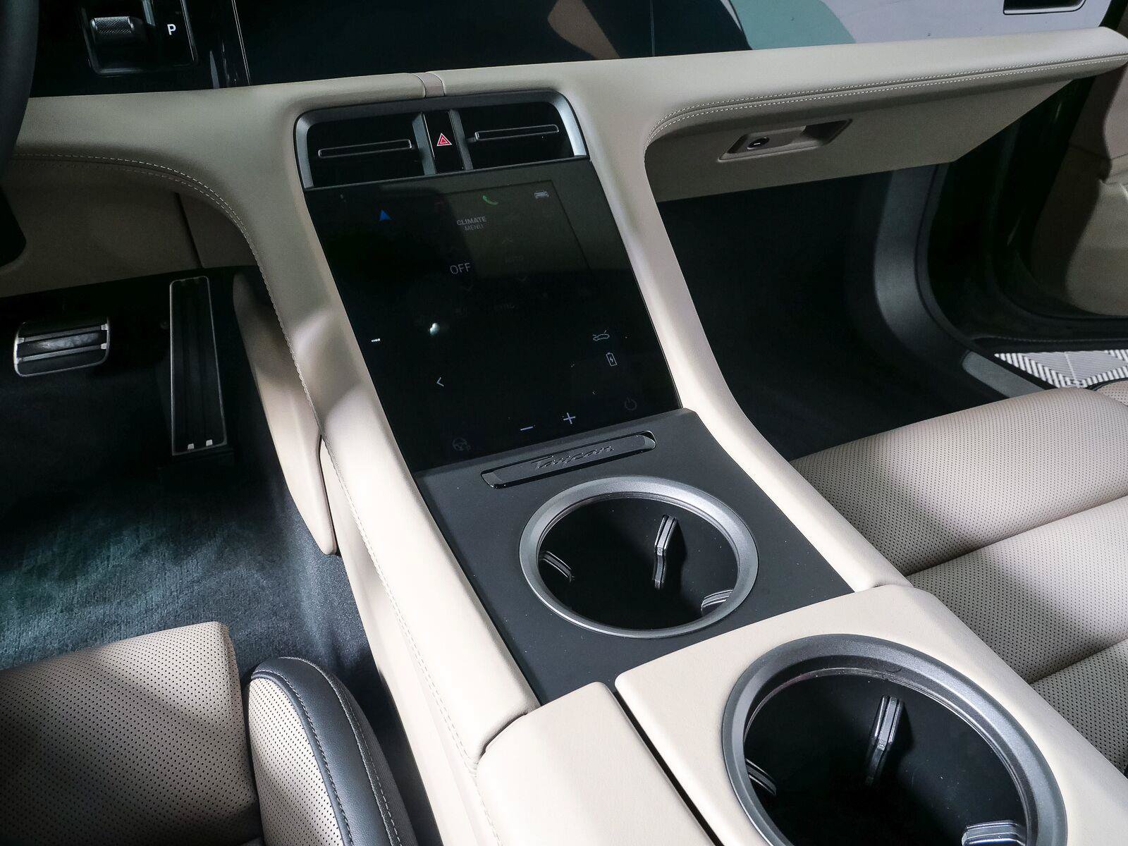 Certified 2025 Porsche Taycan AWD/4WD image 18