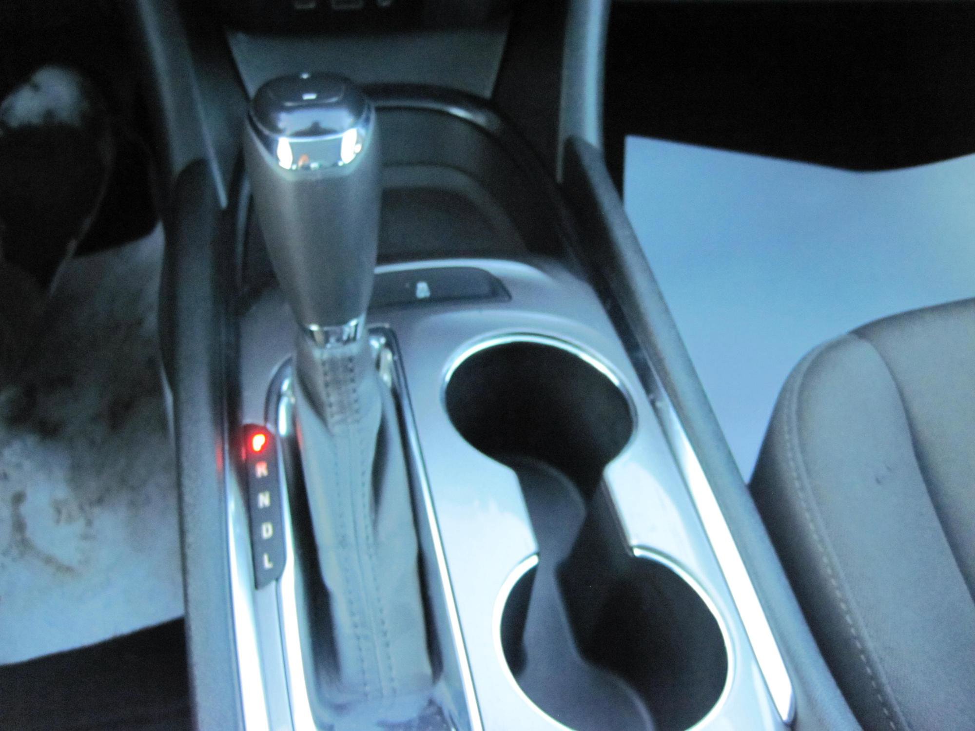 Used 2020 Chevrolet Malibu LT image 15