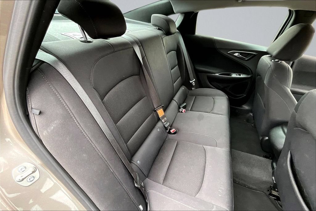 Used 2024 Chevrolet Malibu LS FWD image 25