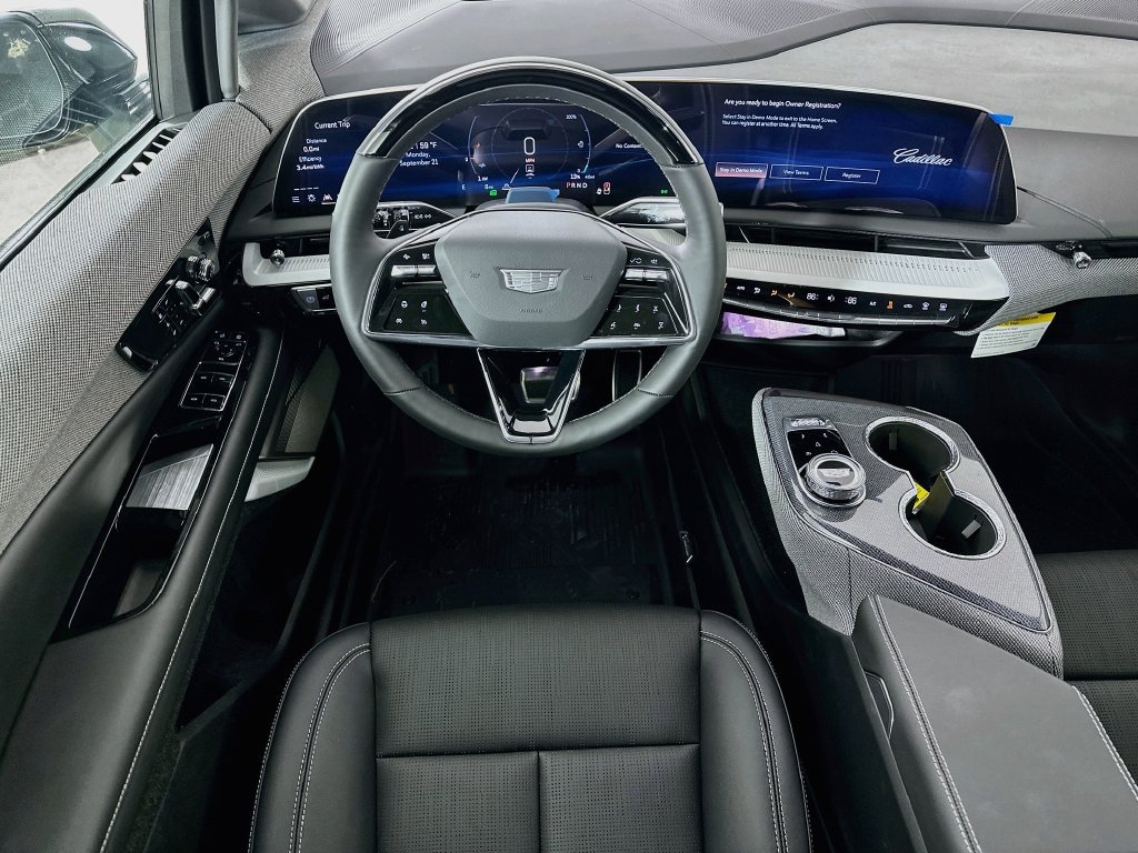 New 2027 Cadillac Optiq Premium Luxury w/ LPO, Floor Liner Package AWD/4WD image 28
