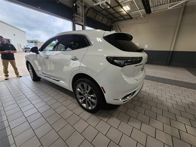 Used 2022 Buick Envision Avenir w/ Safety Package FWD image 6
