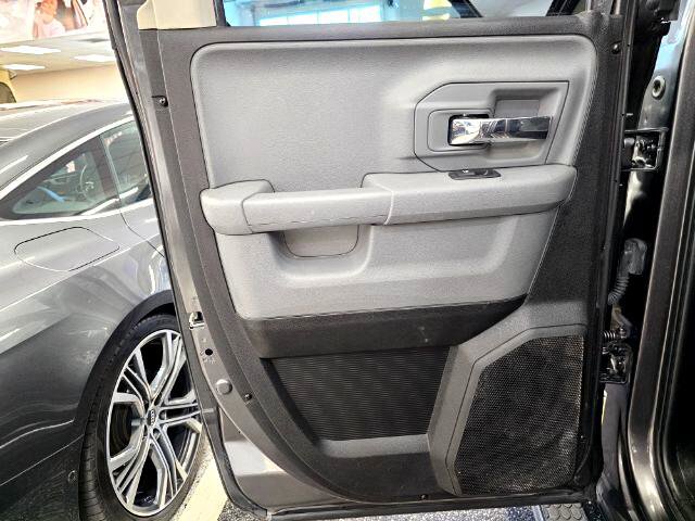 Used 2019 RAM 1500 Classic SLT image 24