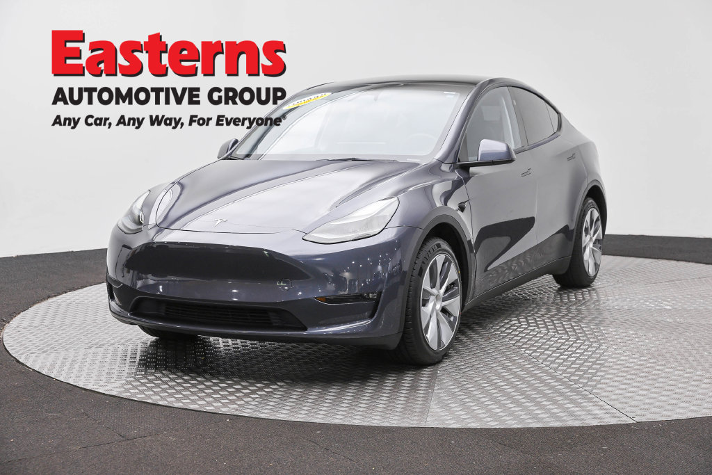 Used 2023 Tesla Model Y Long Range AWD/4WD image 1