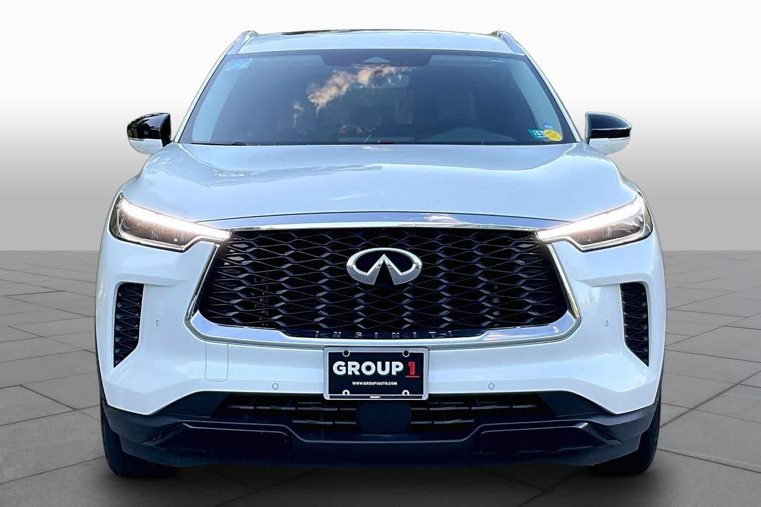 Used 2024 INFINITI QX60 Luxe AWD/4WD image 3