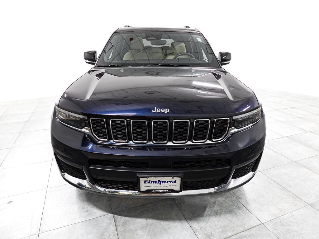 Used 2023 Jeep Grand Cherokee L Limited AWD/4WD image 3