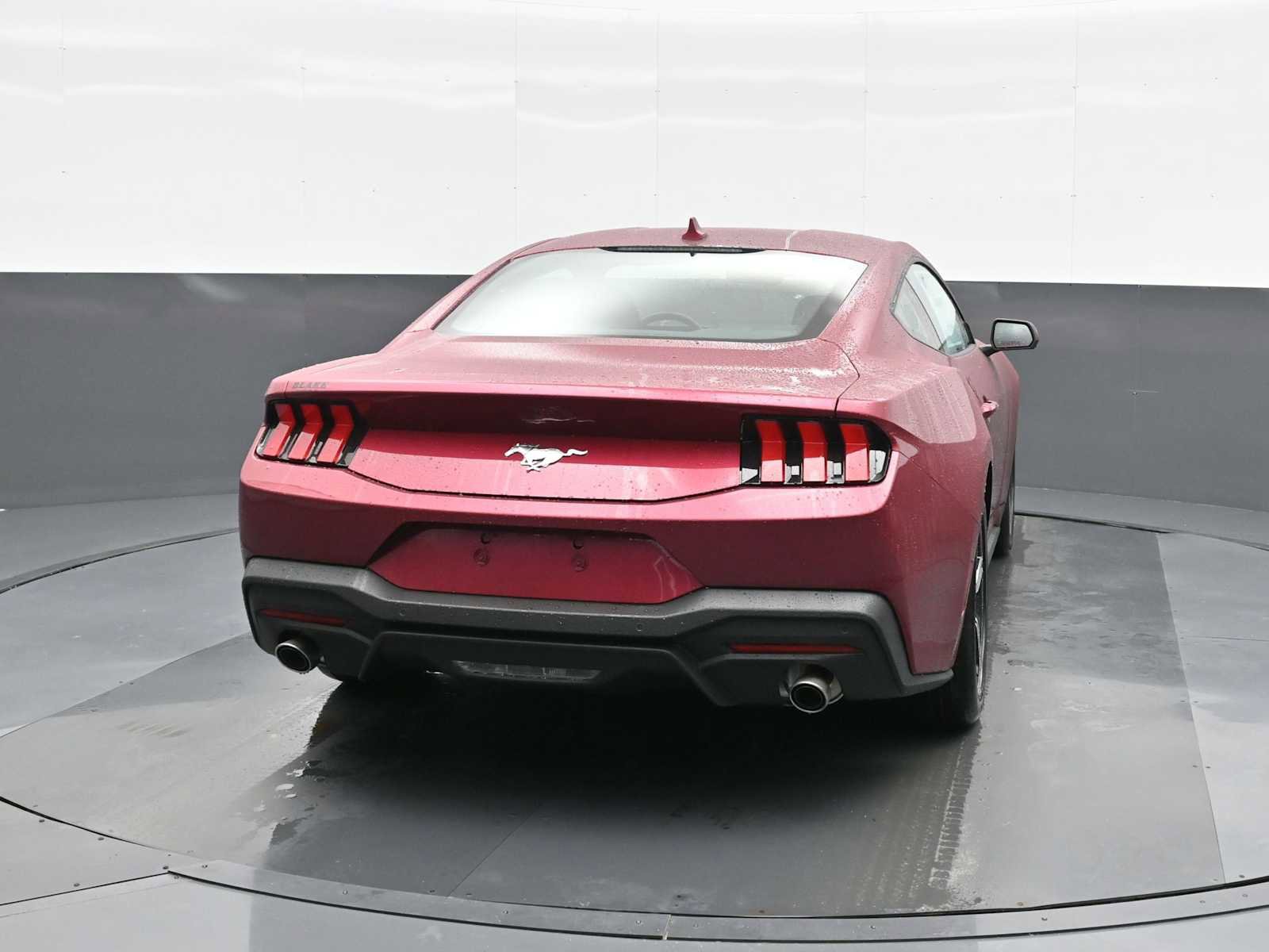 Used 2025 Ford Mustang Coupe image 9