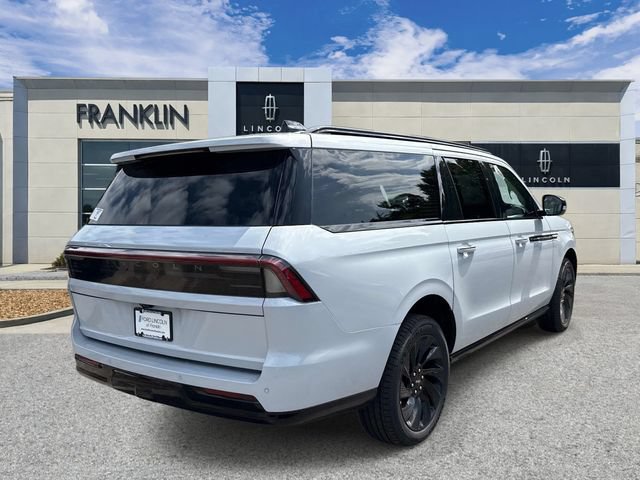 New 2026 Lincoln Navigator L Reserve w/ Jet Appearance Package AWD/4WD image 7