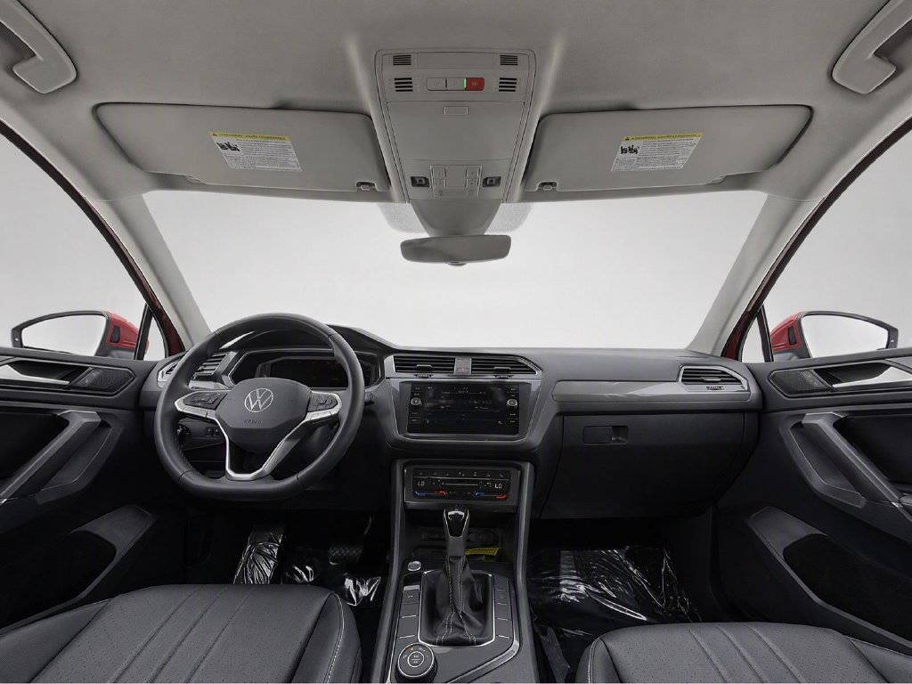 Certified 2023 Volkswagen Tiguan SE AWD/4WD image 23