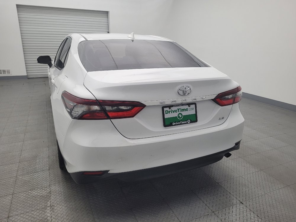 Used 2021 Toyota Camry LE image 6