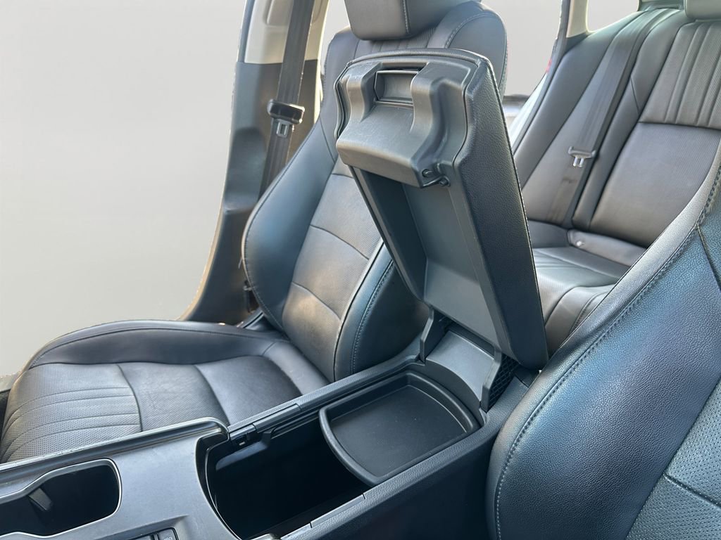 Used 2018 Honda Accord Touring image 20