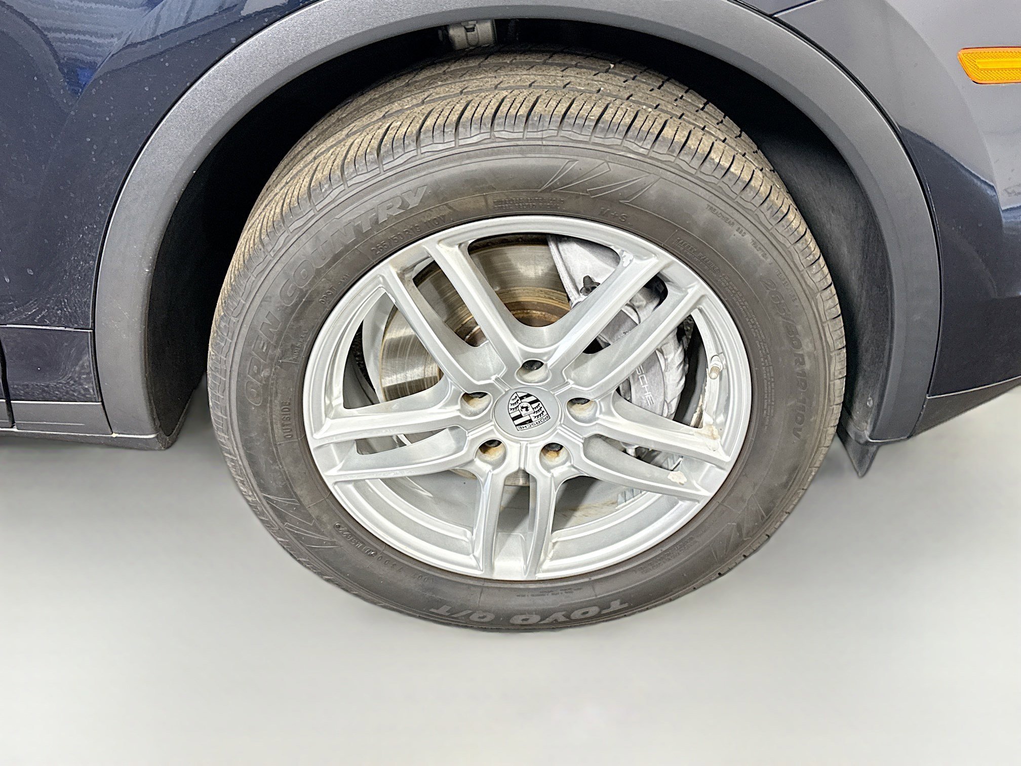 Used 2016 Porsche Cayenne image 30