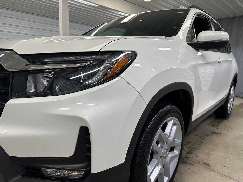 Used 2025 Honda Passport EX-L image 37
