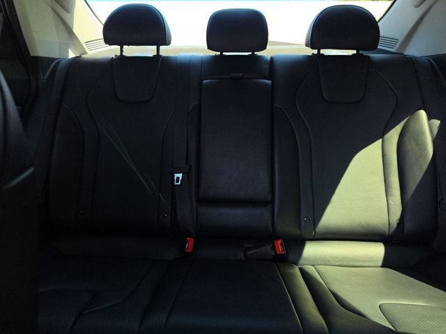 Used 2023 Hyundai Elantra Limited w/ Cargo Package FWD image 13