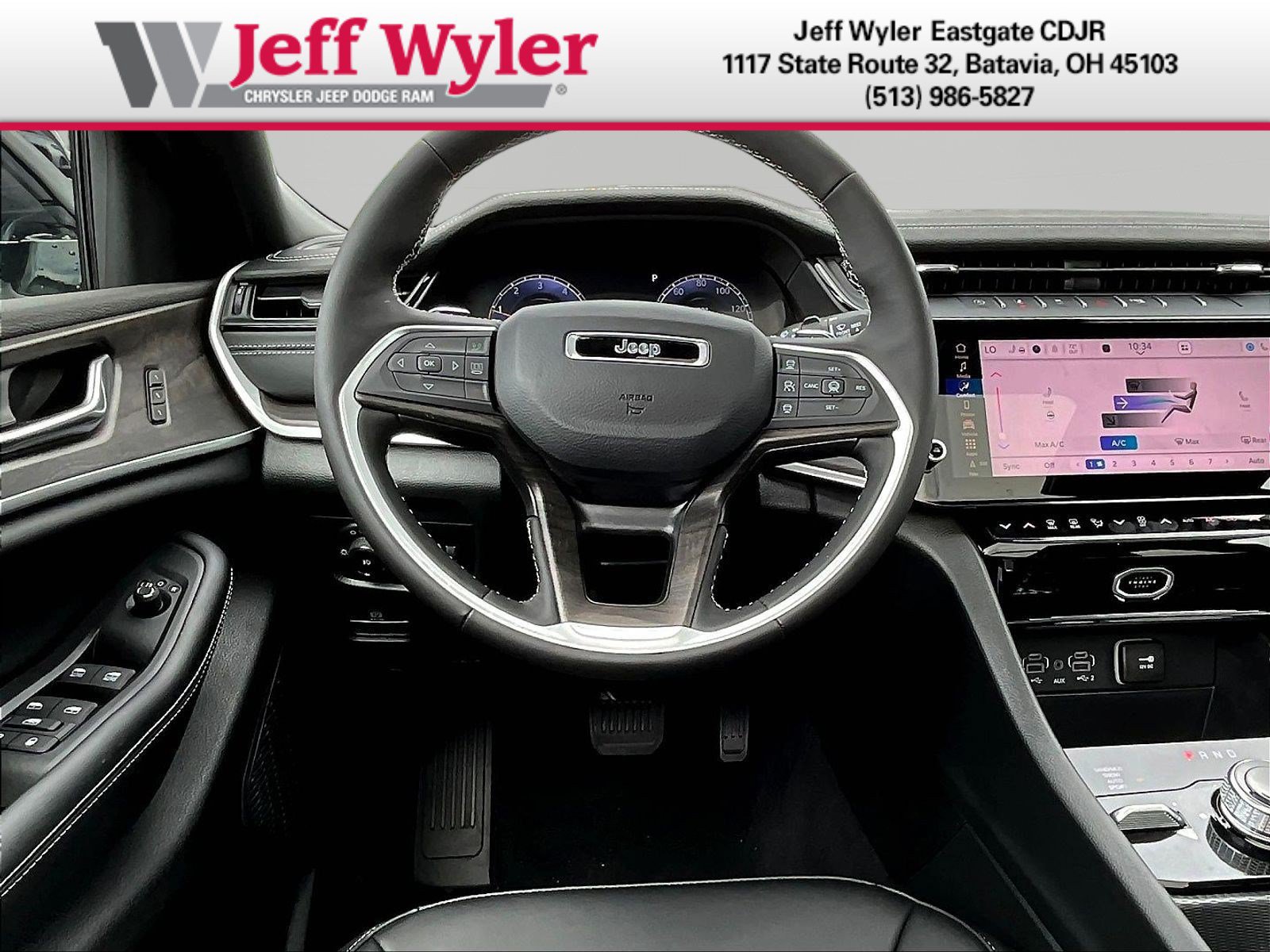 New 2026 Jeep Grand Cherokee Limited w/ Limited Altitude Package AWD/4WD image 9
