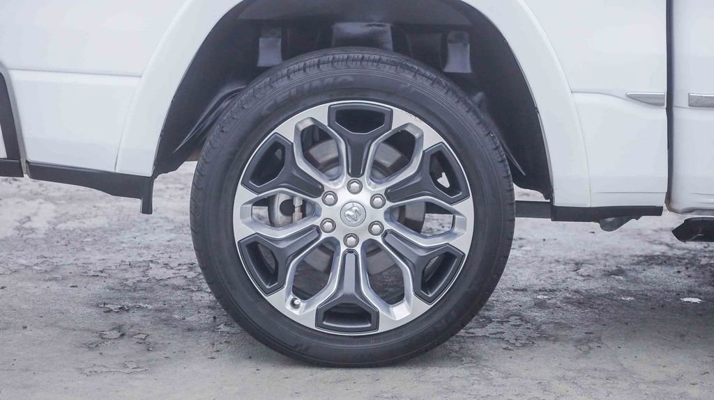 Used 2023 RAM 1500 Limited image 12