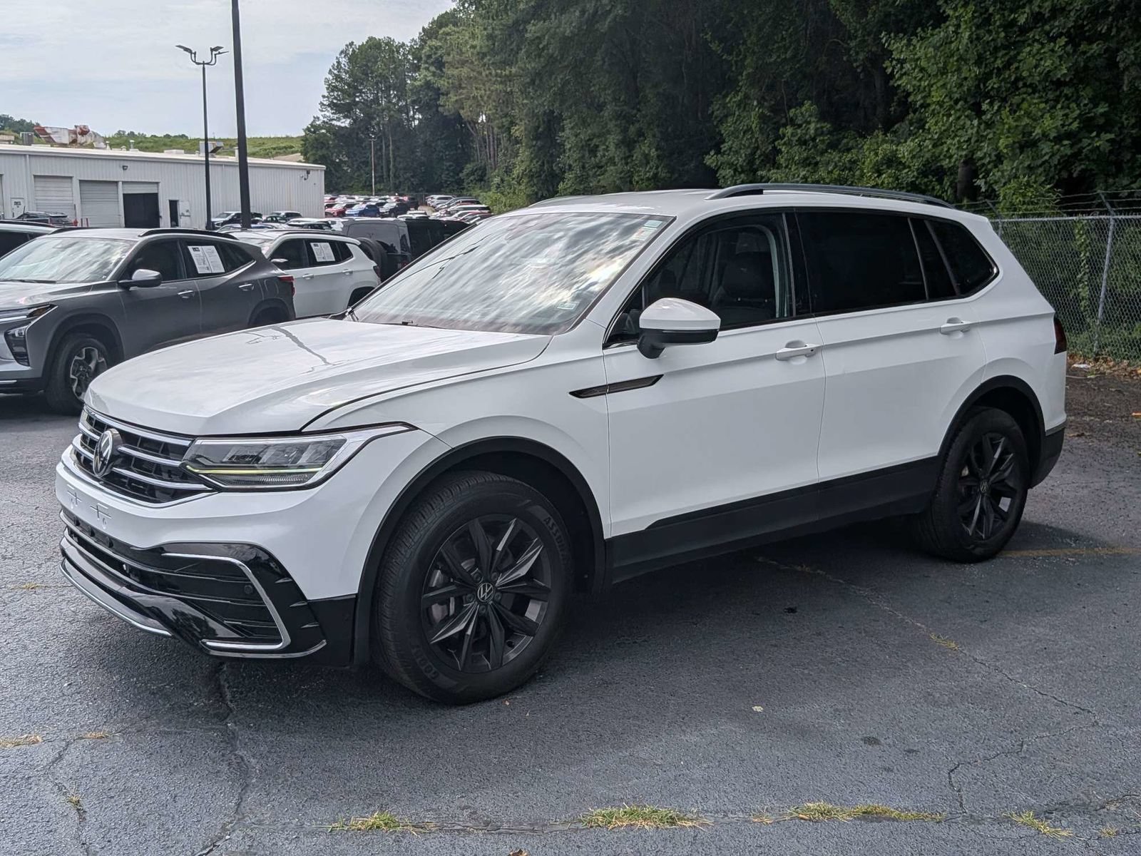Used 2024 Volkswagen Tiguan Wolfsburg Edition AWD/4WD image 8