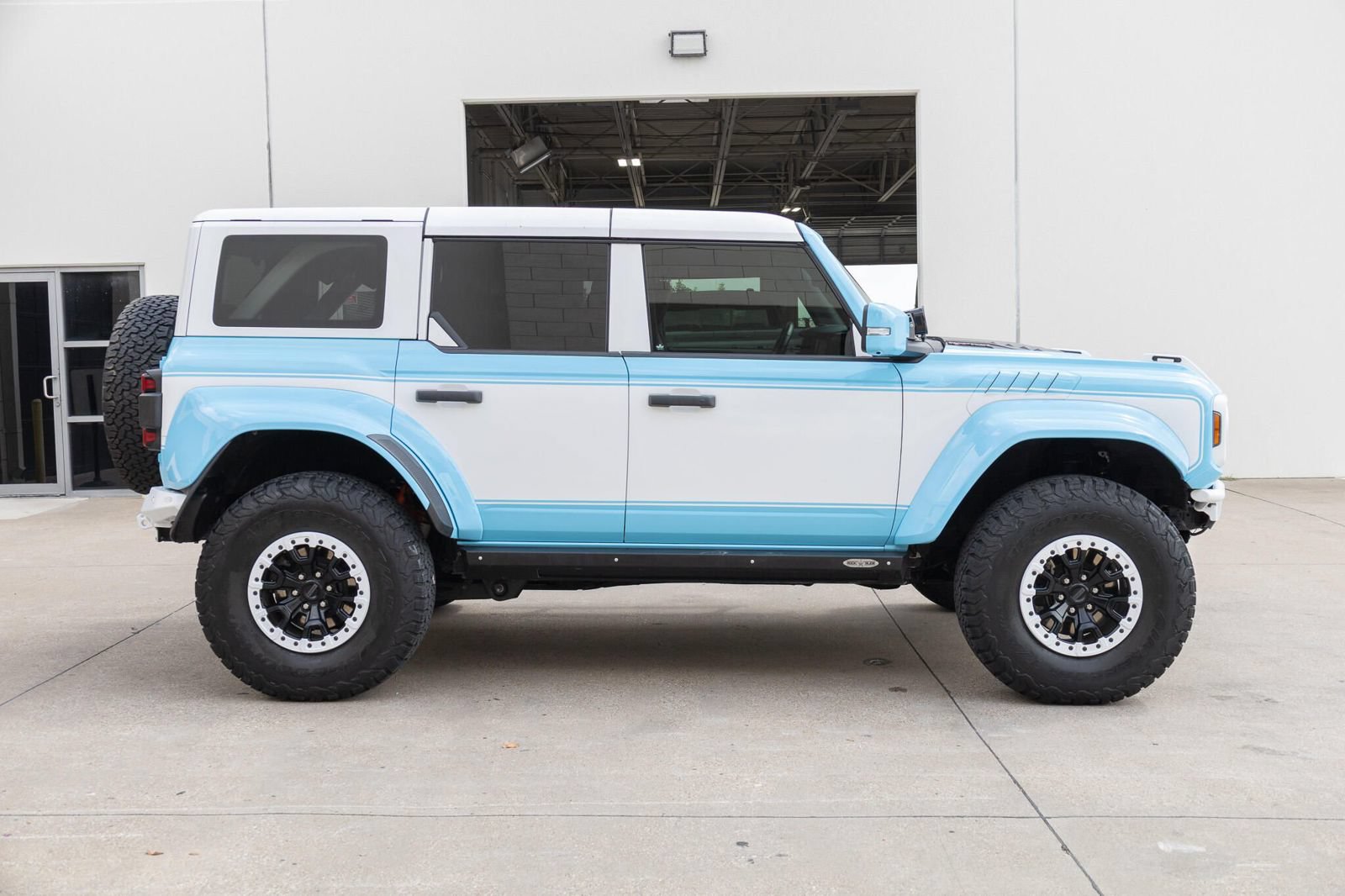 Used 2023 Ford Bronco Raptor AWD/4WD image 10