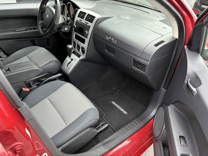 Used 2009 Dodge Caliber SXT FWD image 17
