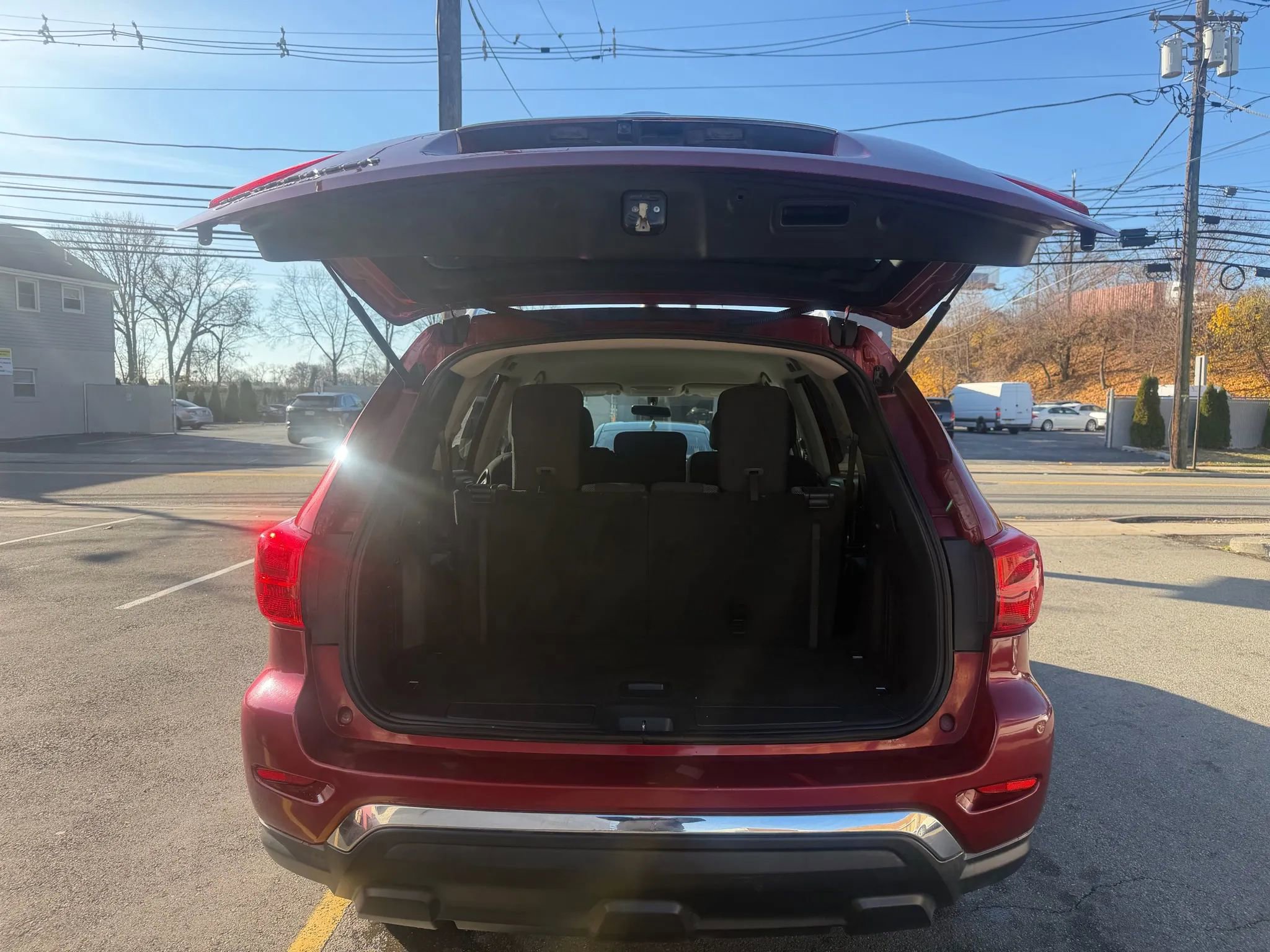 Used 2018 Nissan Pathfinder S image 29