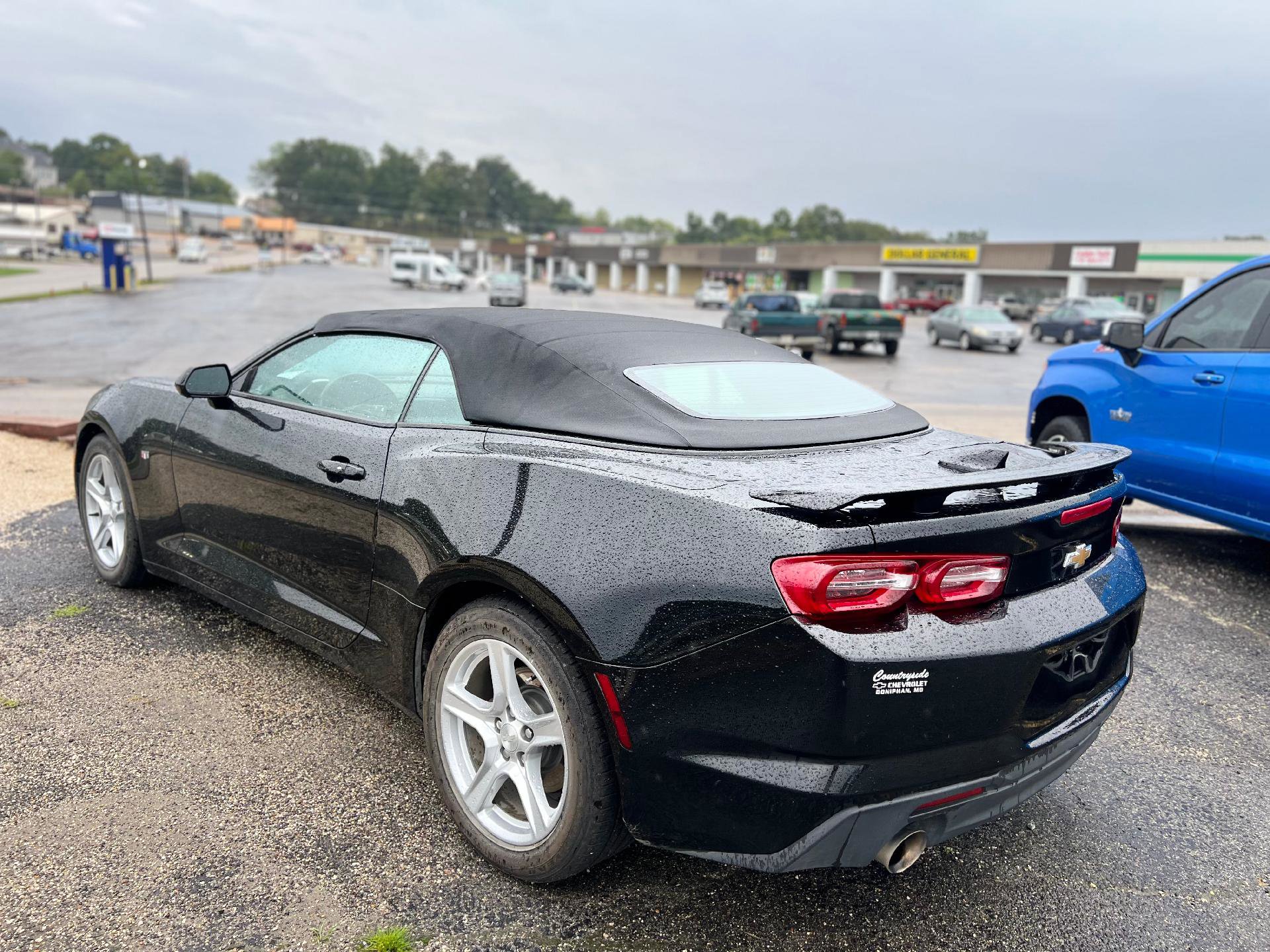 Used 2022 Chevrolet Camaro LT image 4